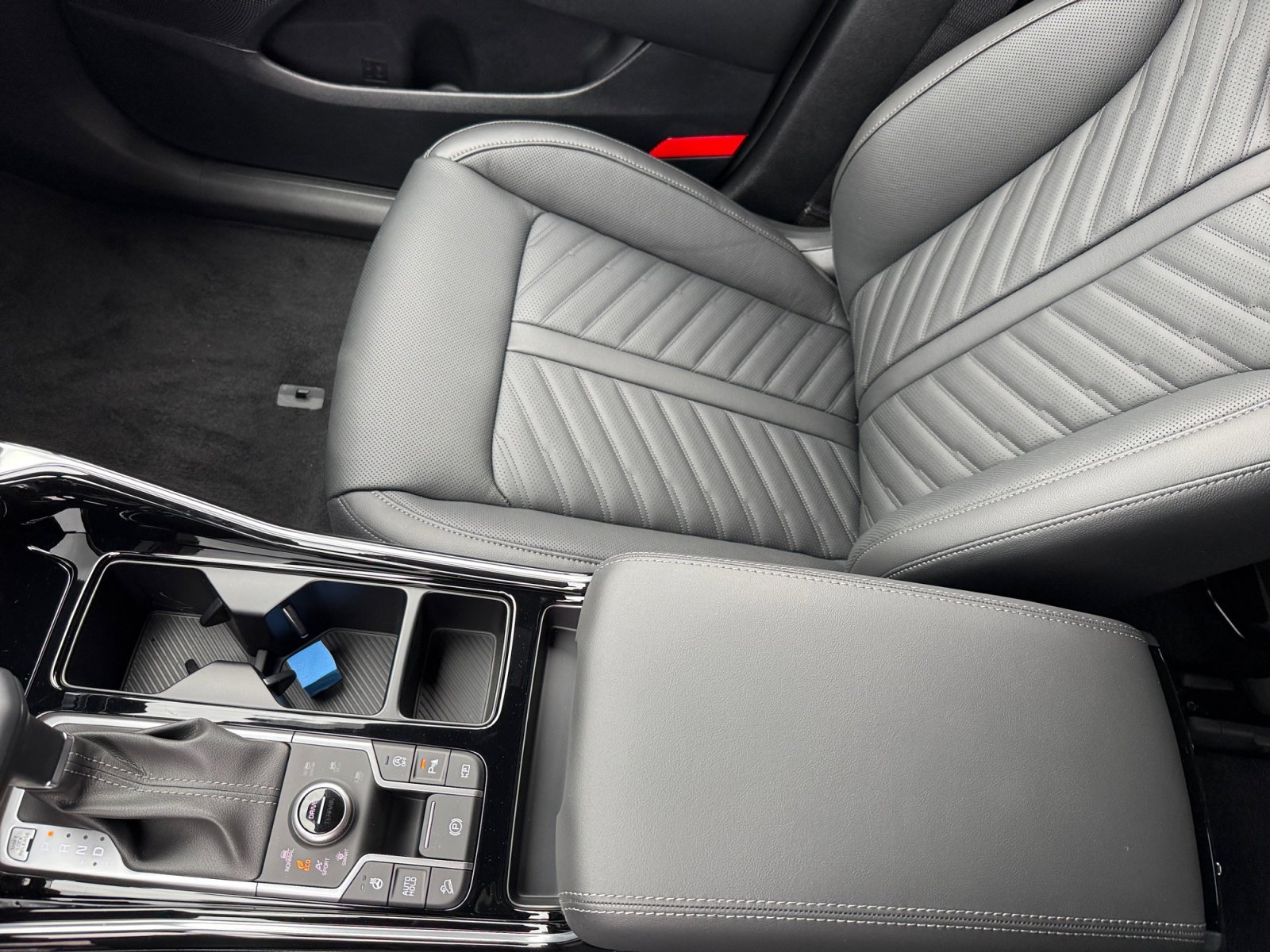 2026 Kia Sorento X-Line SX Prestige - Photo 14