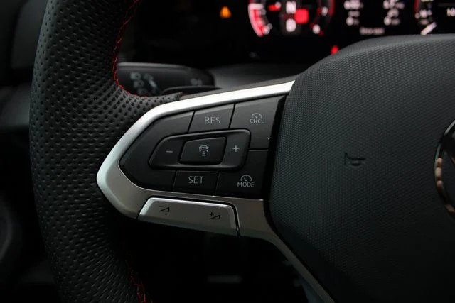 2026 Volkswagen Golf GTI SE - Photo 12