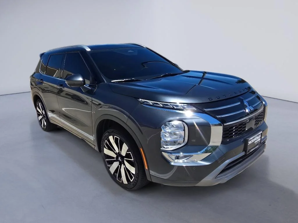 Used 2026 Gray Mitsubishi Black Edition image 8