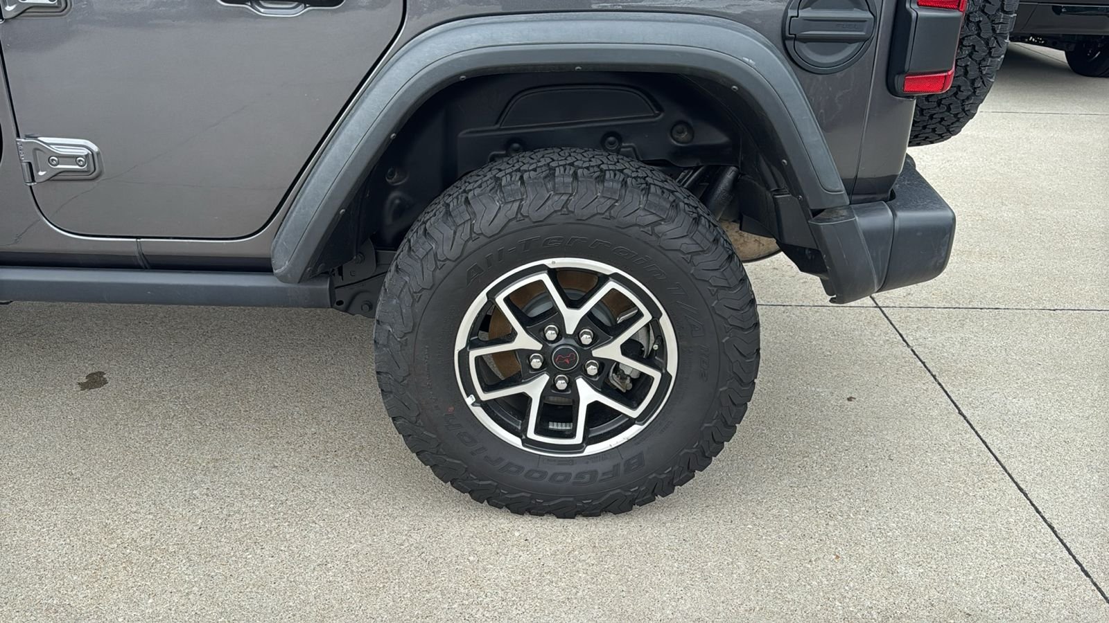 Certified Used 2025 Gray Jeep Rubicon image 10
