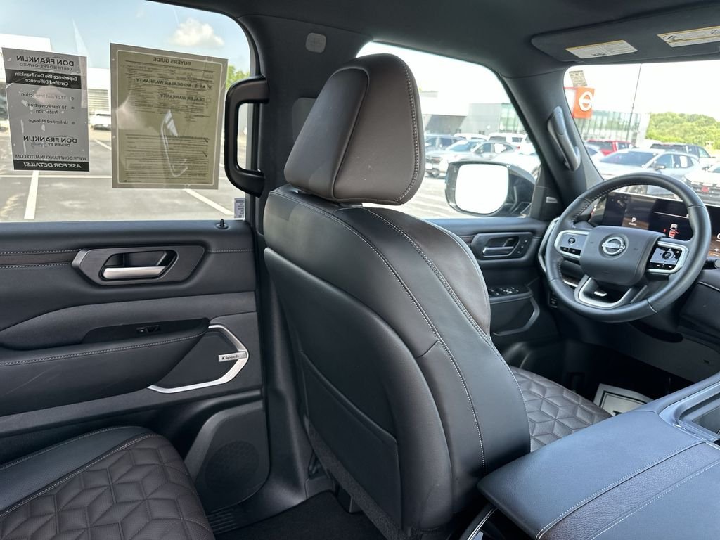 Used 2025 Blue Nissan Platinum image 15