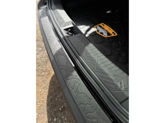 New 2026 CRYSTAL BLACK SILICA Subaru Wilderness image 38