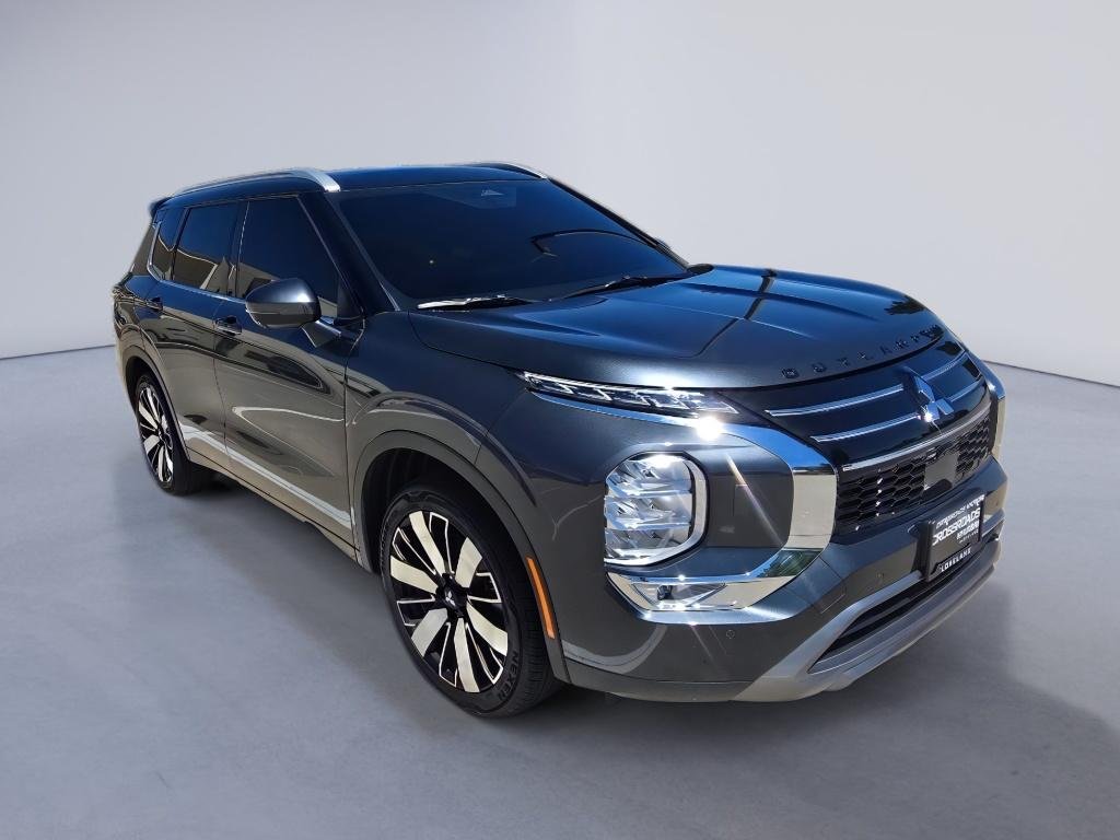 Used 2026 Gray Mitsubishi Black Edition image 7