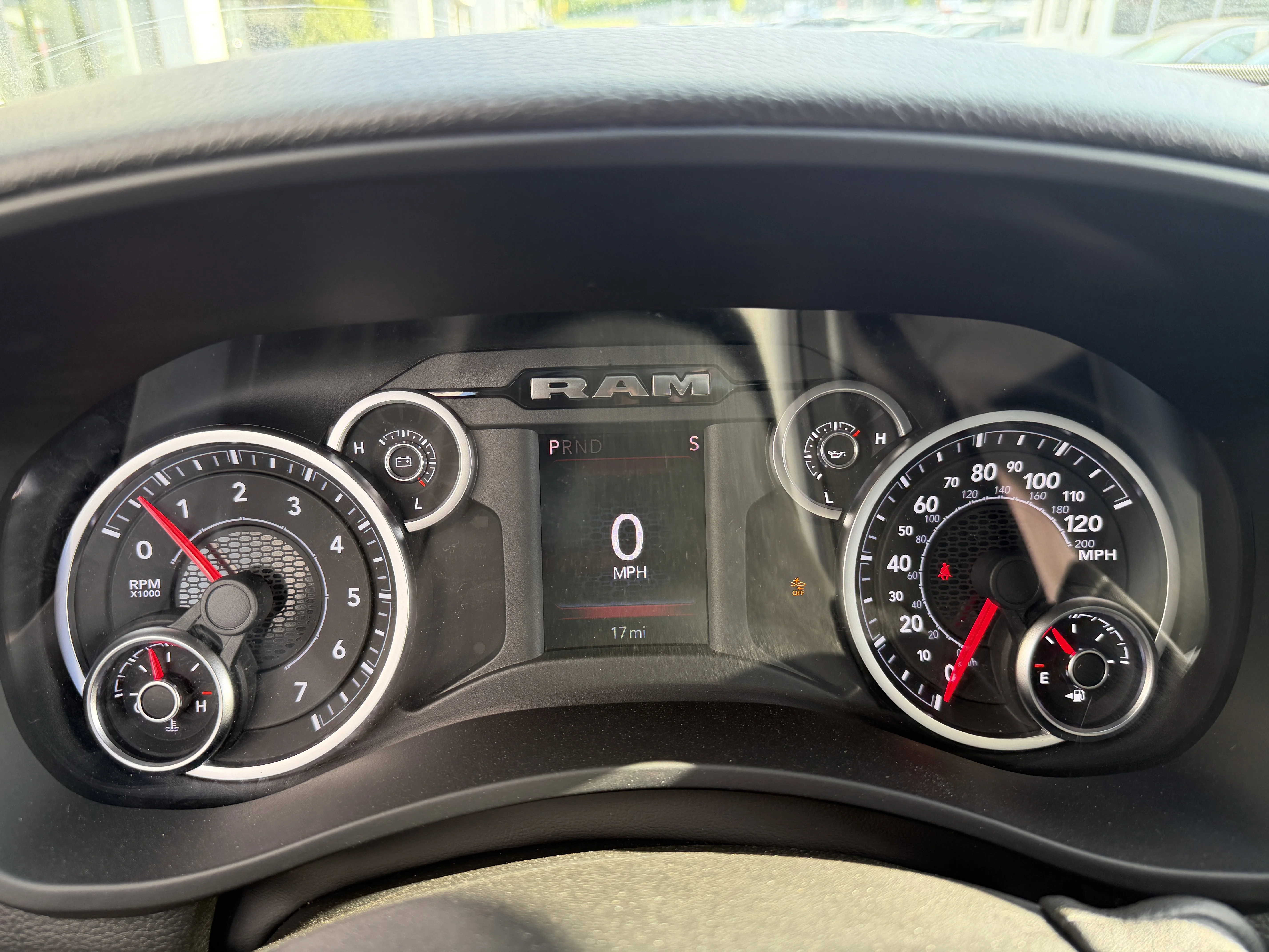 2026 RAM 3500 Chassis Tradesman - Photo 33