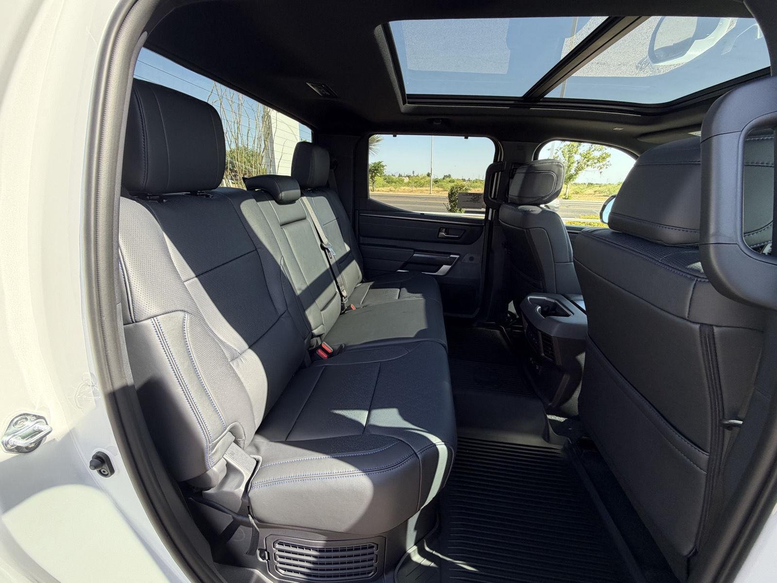 2026 Toyota Tundra Platinum - Photo 17