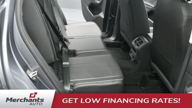 Used 2023 White Volkswagen 2.0T SE image 17