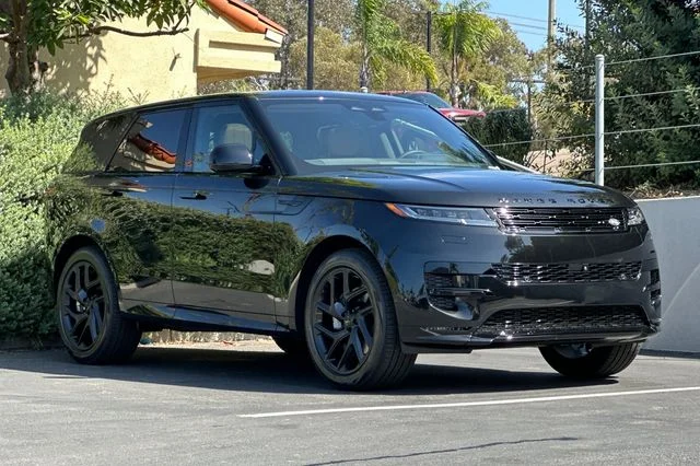 New 2026 Santorini Black Land Rover Dynamic SE image 7