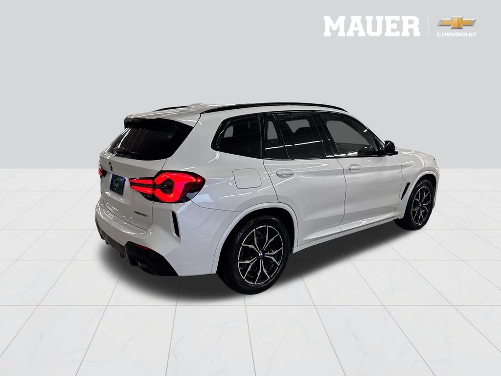 Used 2023 White BMW xDrive30i image 6