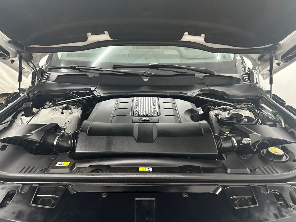 Used 2018 White Land Rover Supercharged image 12