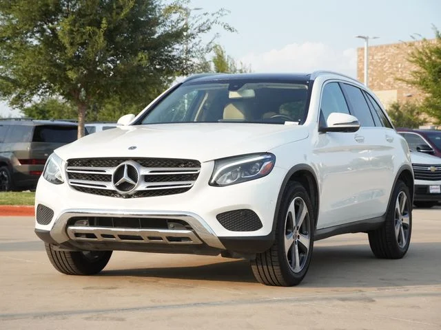 Used 2019 White Mercedes-Benz GLC 300 image 3