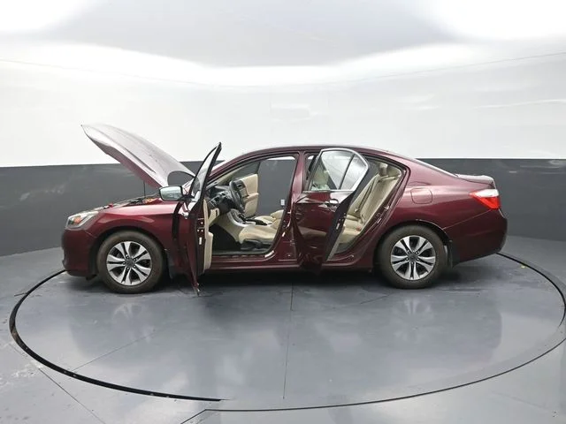 Used 2013  Honda LX image 42