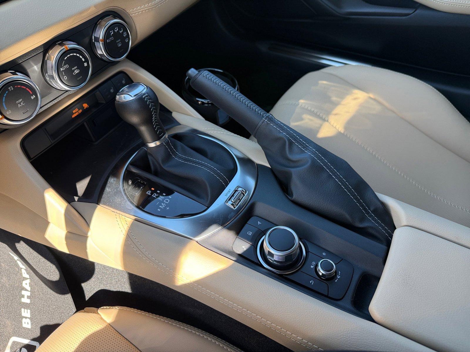 2025 Mazda MX-5 Miata Grand Touring - Photo 13
