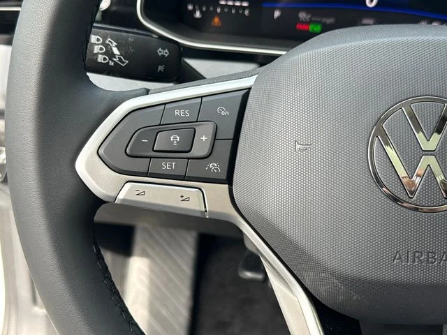 New 2026 Monument Gray Volkswagen 1.5T SE image 31