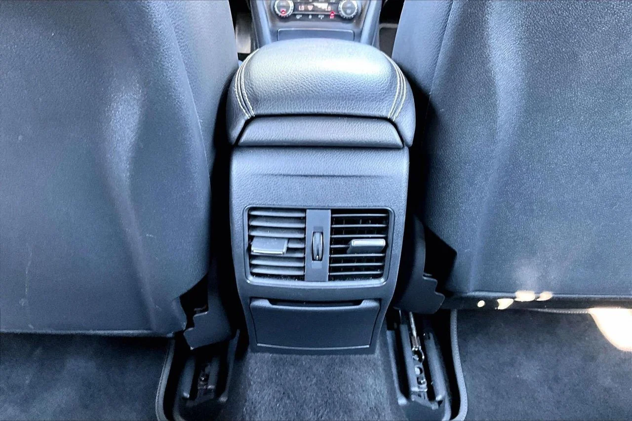 Certified Used 2019 Gray Mercedes-Benz CLA 250 image 16