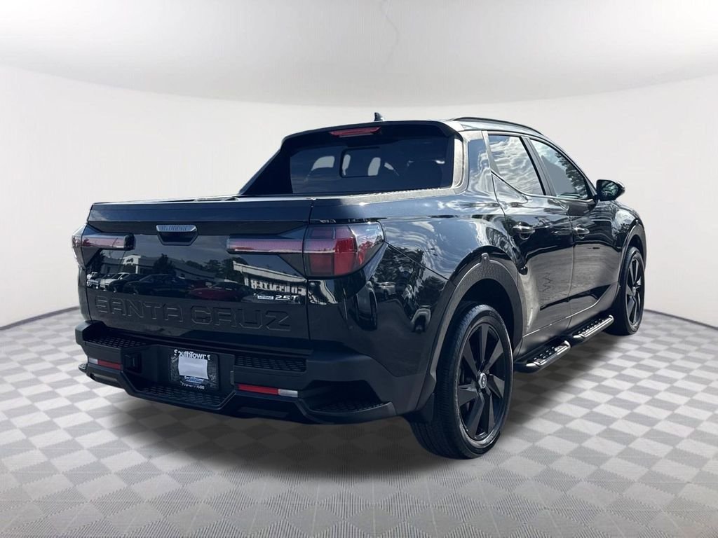 Used 2023 Black Hyundai NIGHT image 5