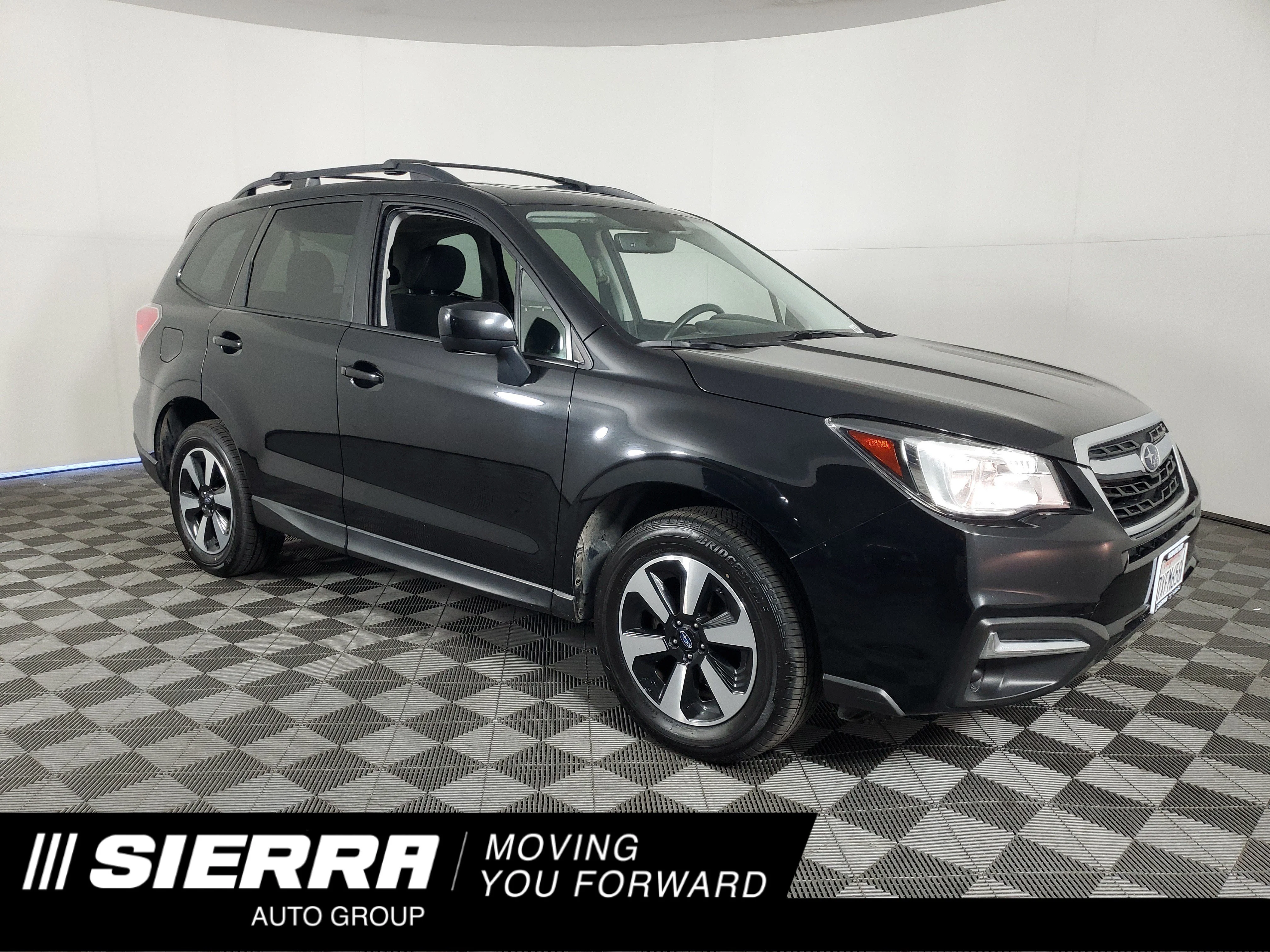 Used 2017 Crystal Black Silica Subaru Premium image 1