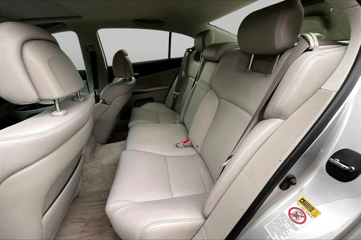 Used 2008 Mercury Metallic Lexus  image 19
