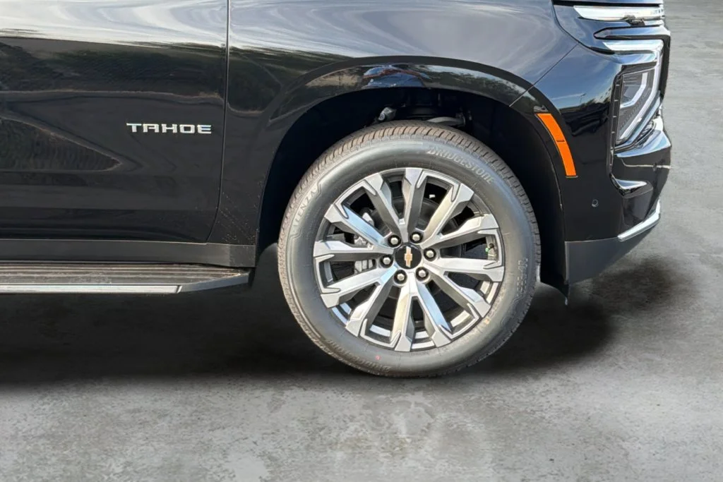 New 2026 Black Chevrolet High Country image 33