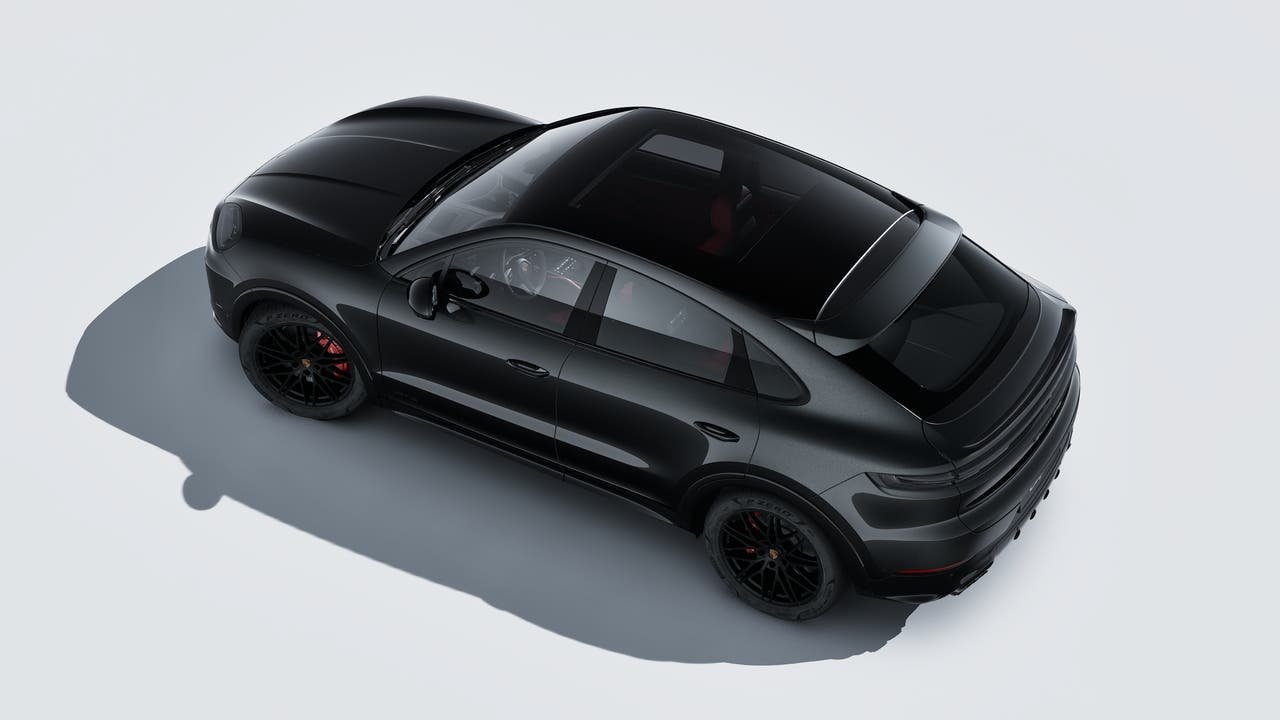 New 2027 Arctic Grey Porsche GTS Coupe image 4