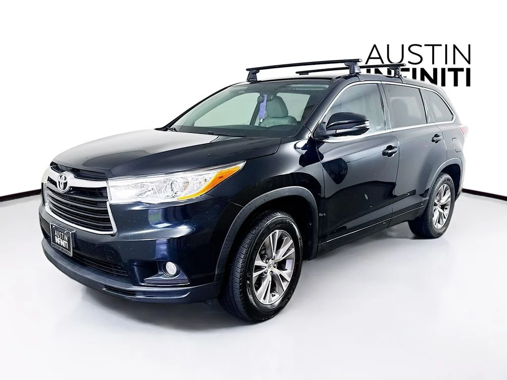 Used 2014 Black Toyota LE Plus V6 image 3