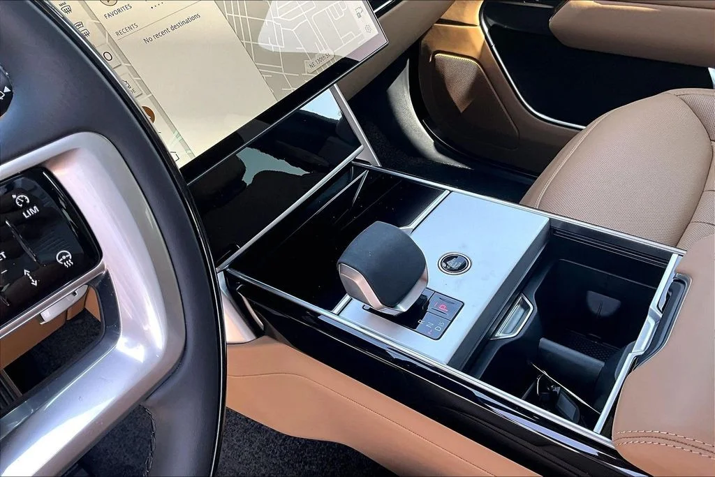 New 2026 White Land Rover SE image 8