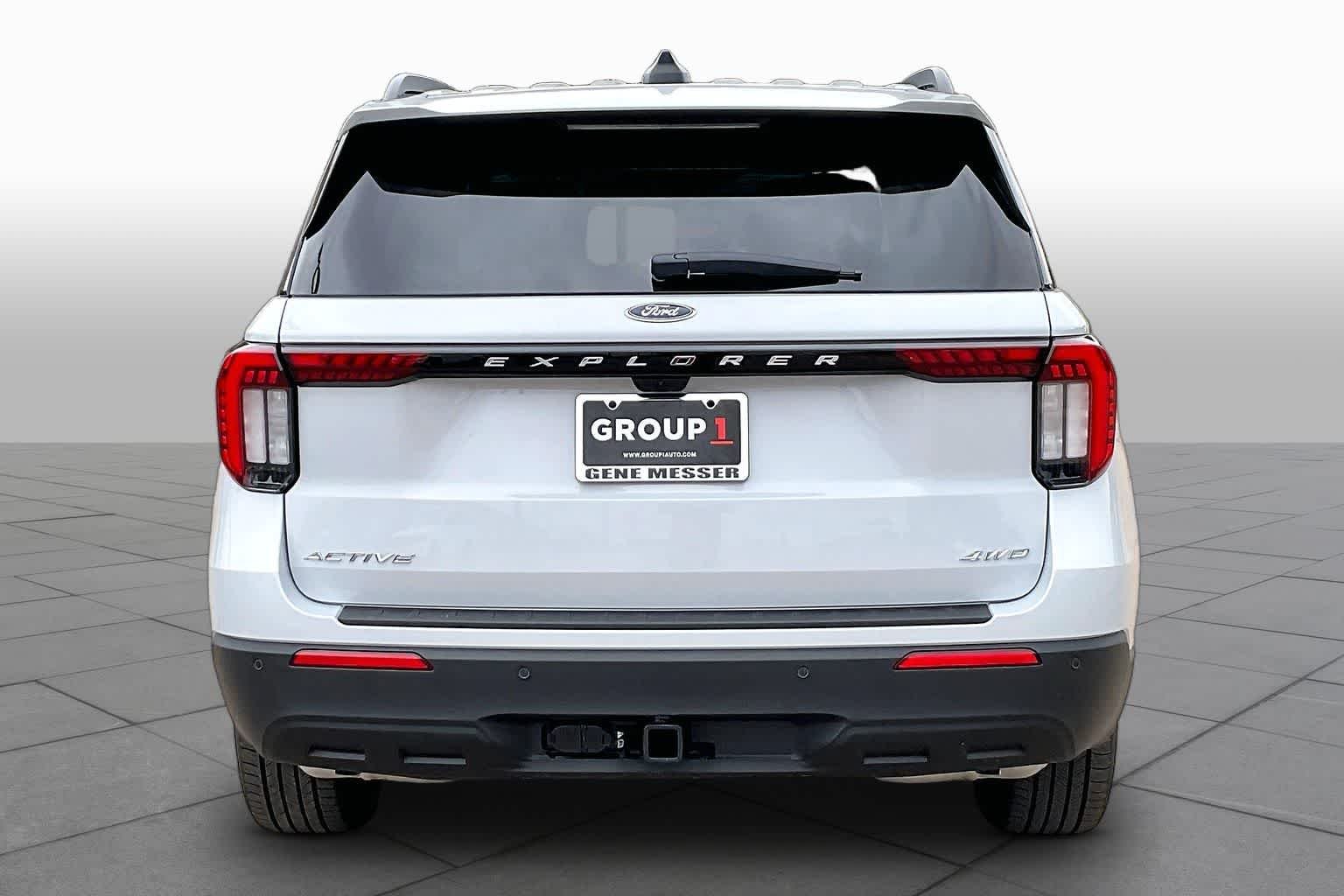 New 2026 Space White Metallic Ford Active image 4