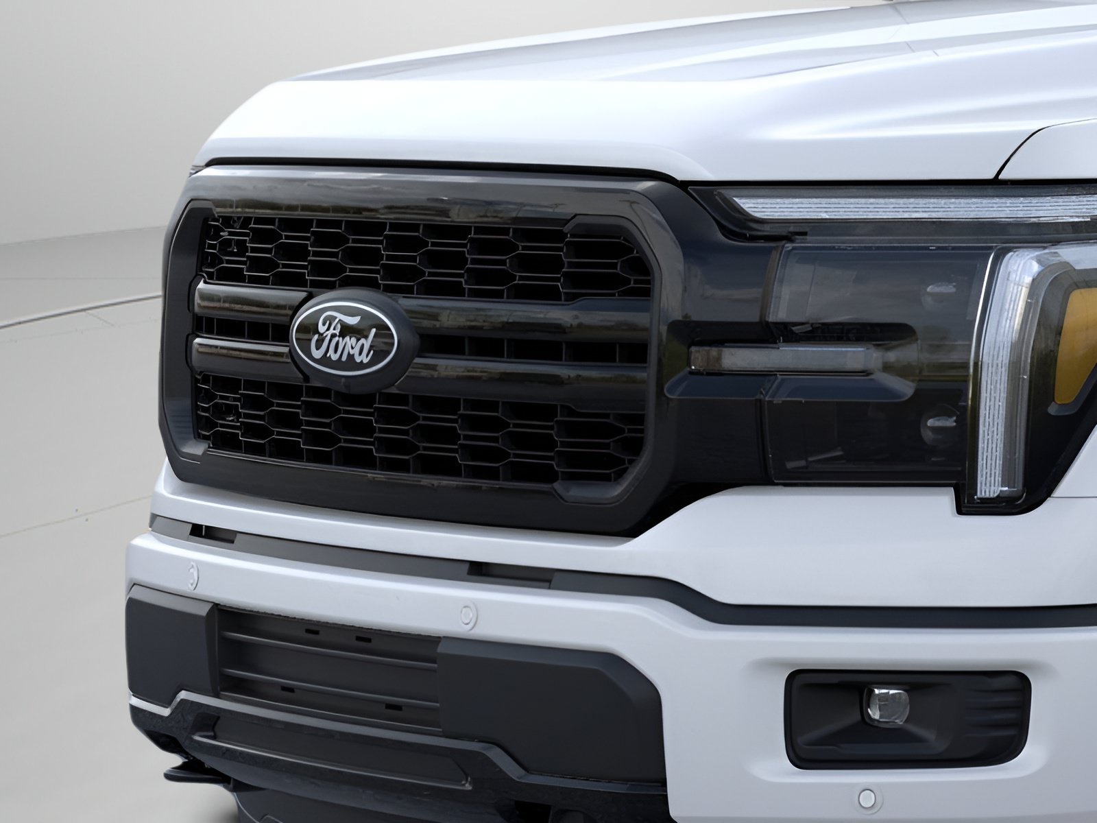 New 2026 Star White Metallic Tri-Coat Ford LARIAT image 19