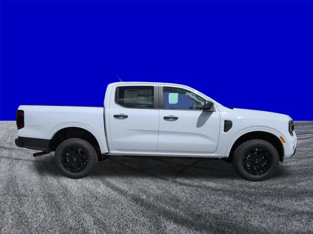 New 2026 Oxford White Ford XLT image 3
