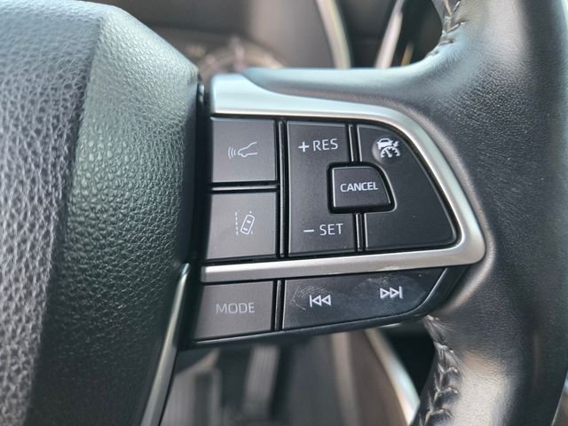 Used 2022  Toyota XSE image 18