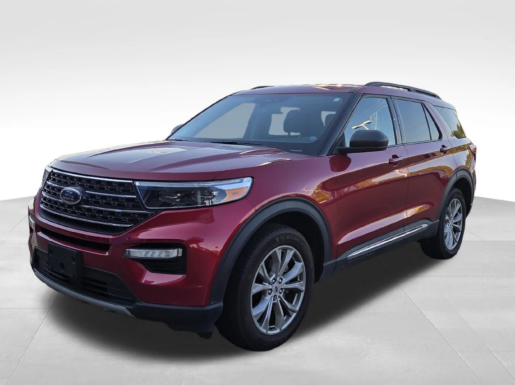 Used 2022 Red Ford XLT image 6