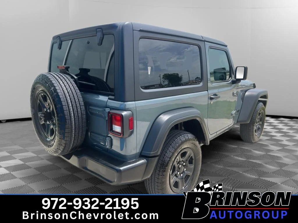Used 2025 Anvil Clearcoat Jeep Sport image 8