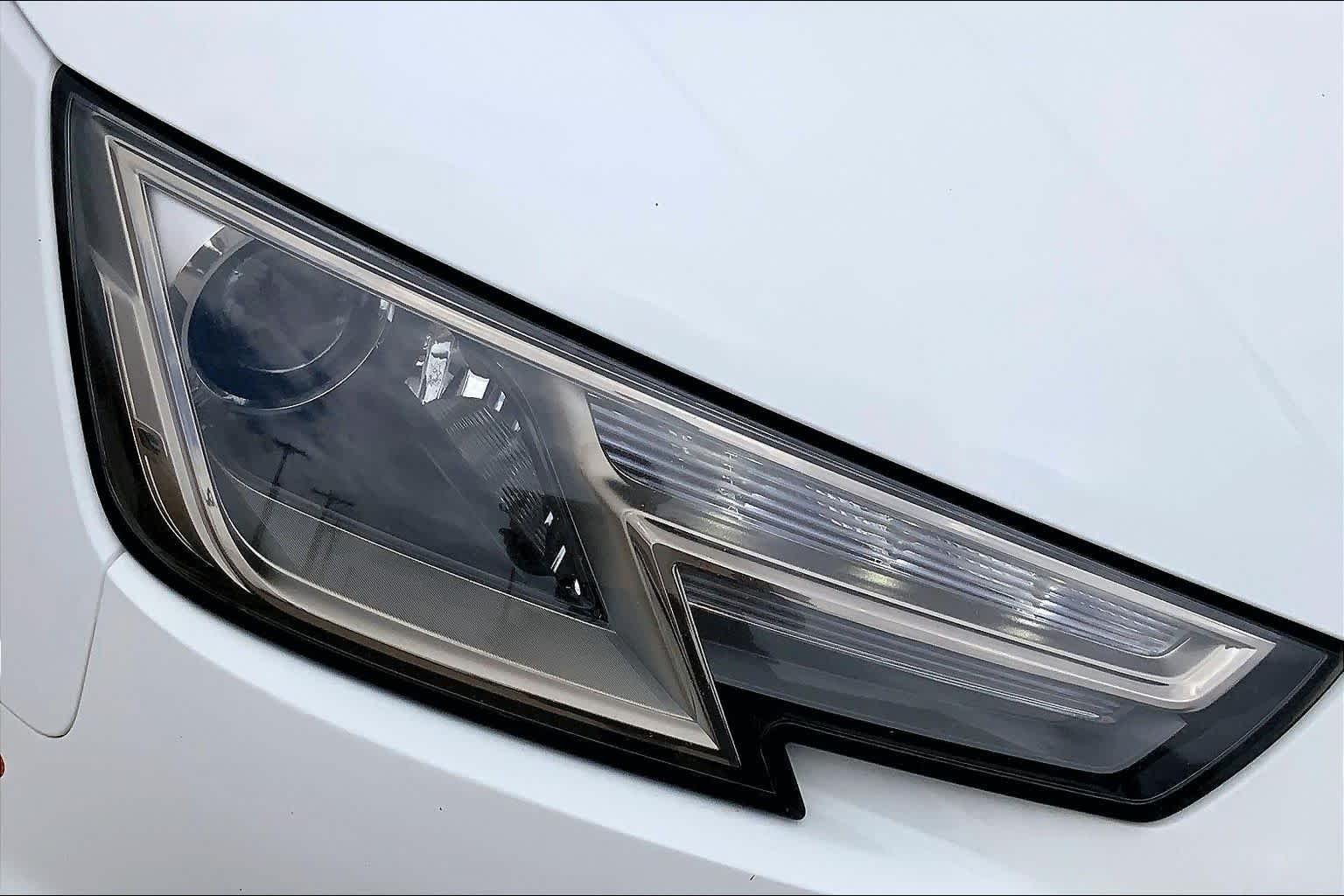 Used 2018 Glacier White Metallic Audi Premium image 53