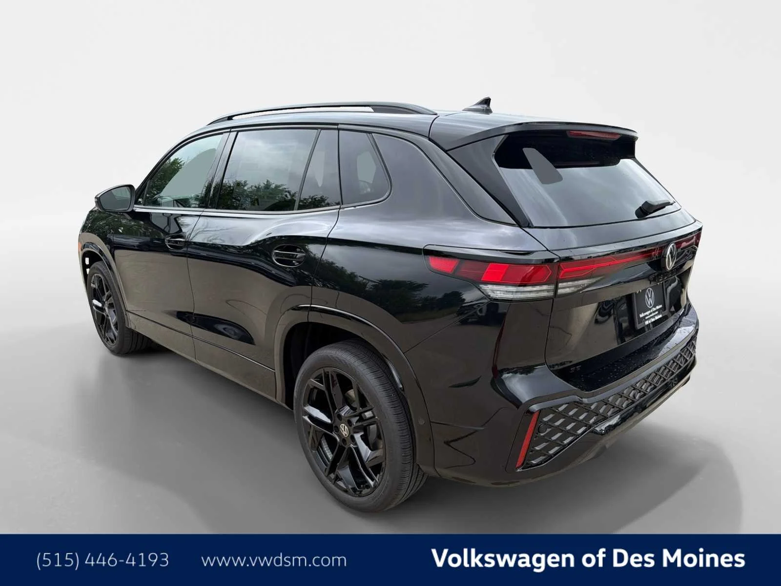 New 2026 Deep Black Pearl Volkswagen SE R-Line Black image 4