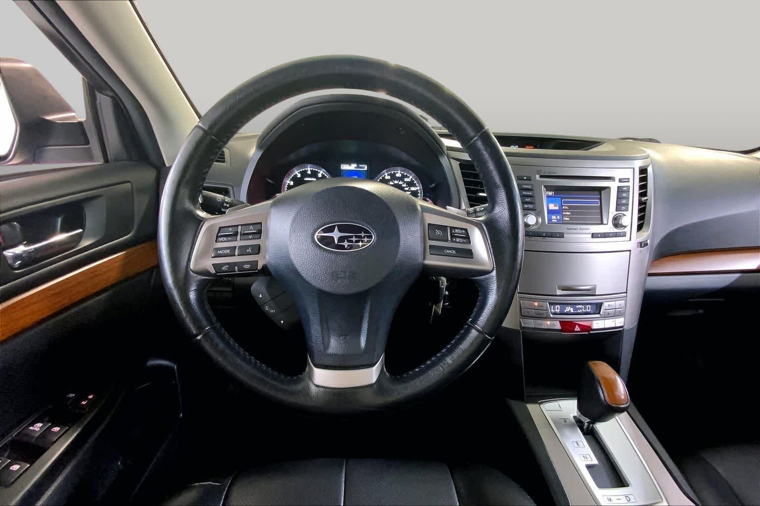 Used 2014 Twilight Blue Metallic Subaru 2.5i Limited image 5
