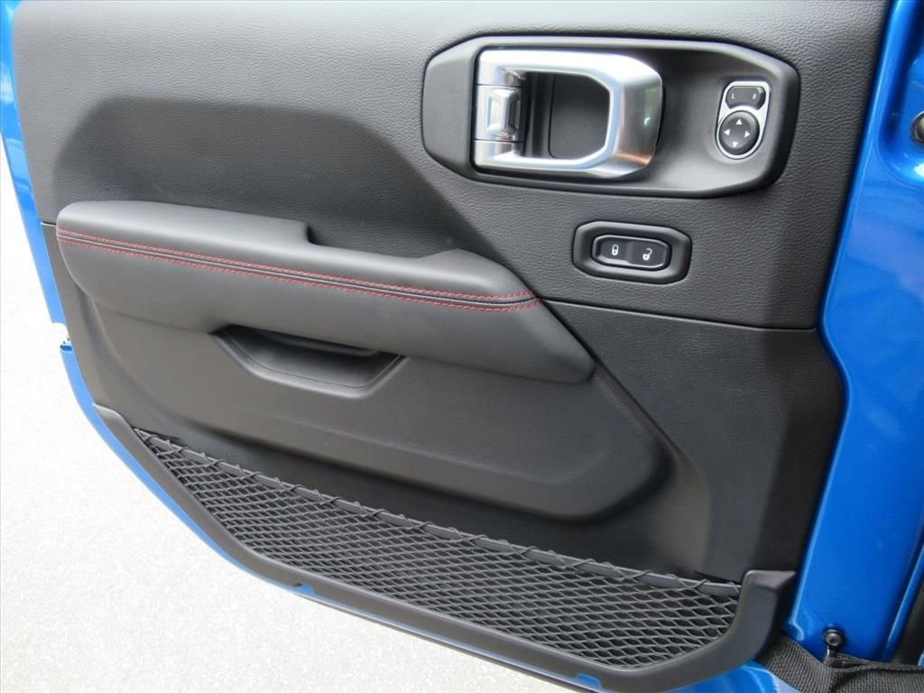 New 2026 Hydro Blue Pearl-Coat Exterior Paint Jeep Rubicon X image 19