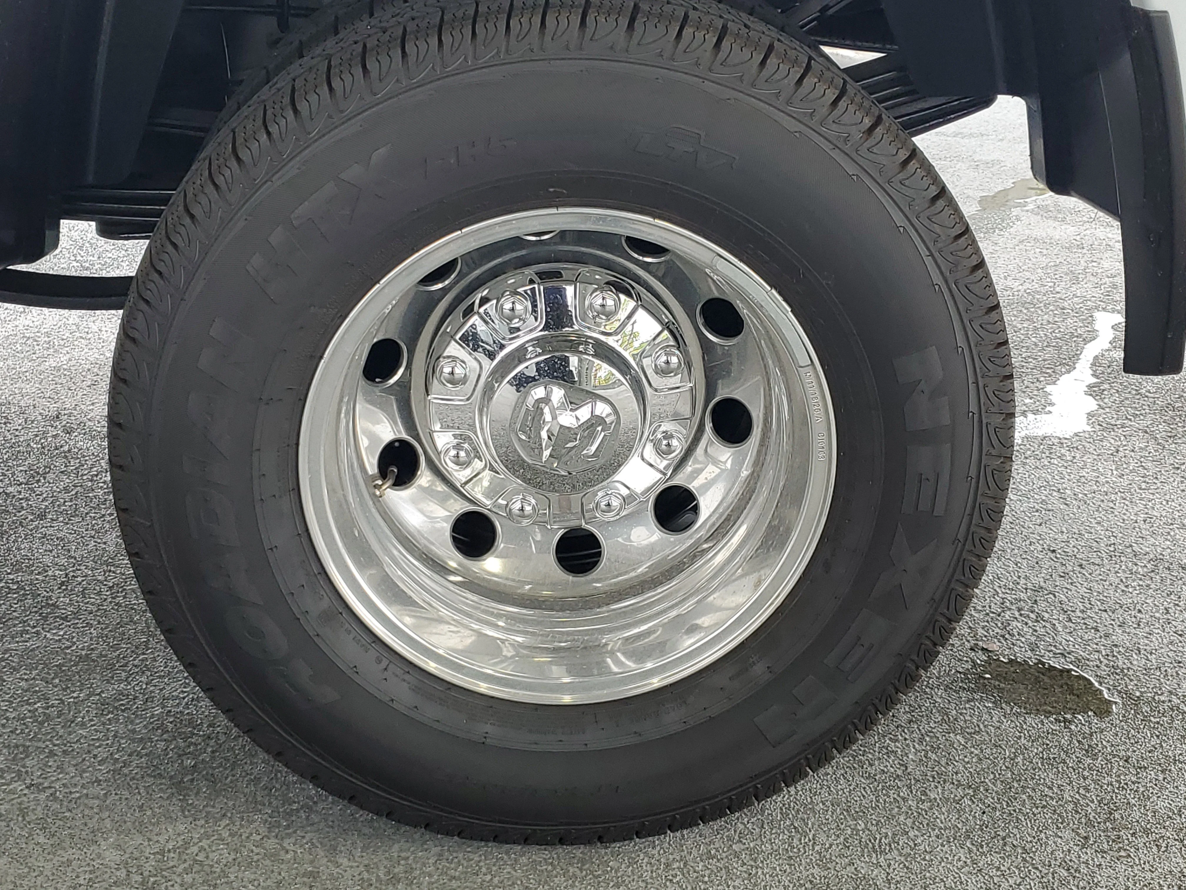 New 2026 Bright White Clear-Coat Exterior Paint RAM Big Horn image 6