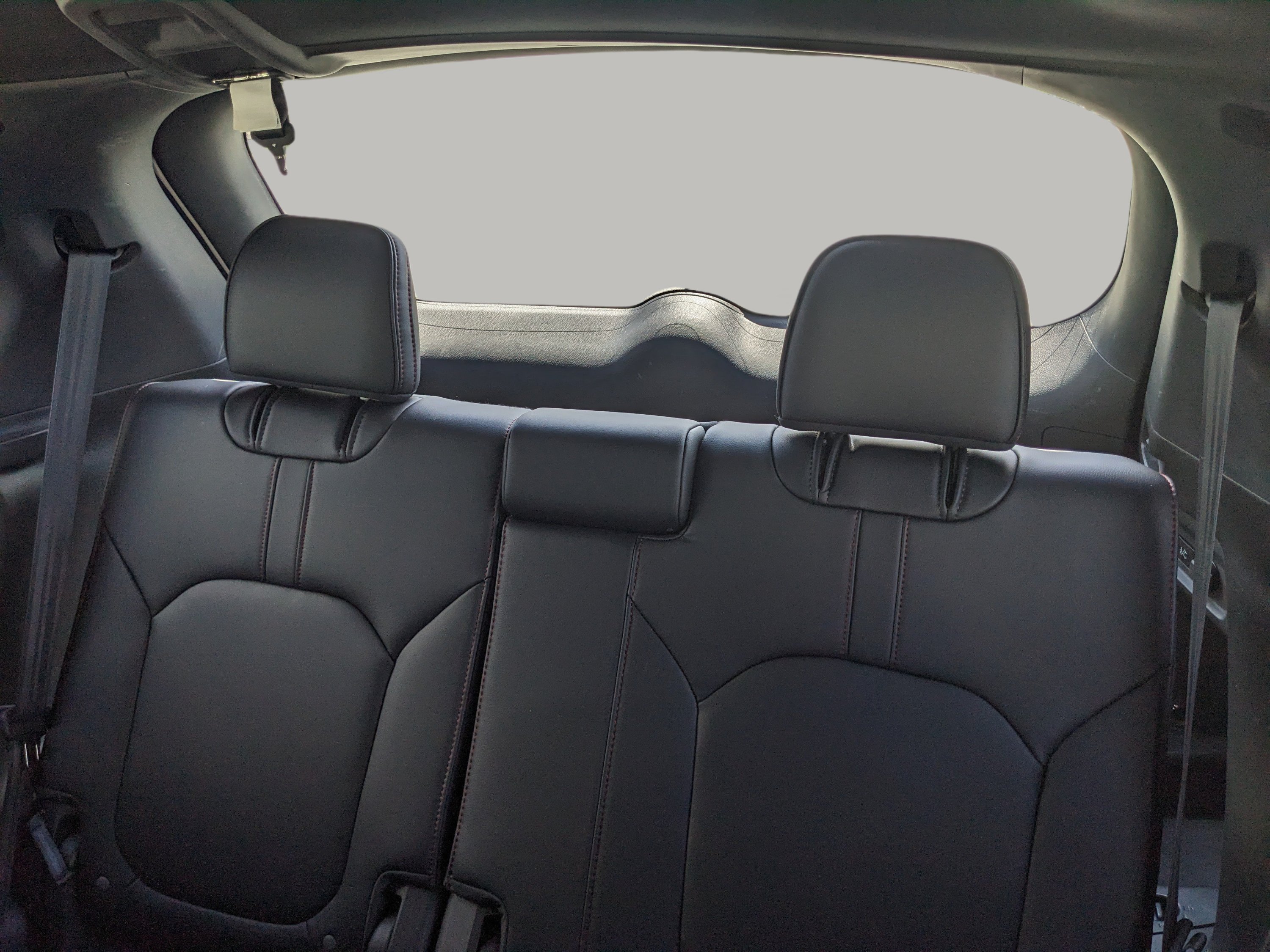 Certified Used 2025 Platinum White Honda Black Edition image 19