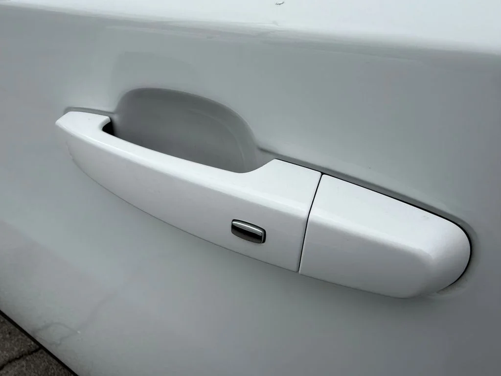 Used 2022 White Chevrolet LS image 25