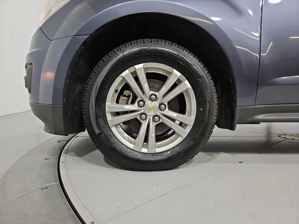 Used 2014 Blue Chevrolet LT image 26