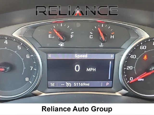 Used 2024 Silver GMC SLT image 23