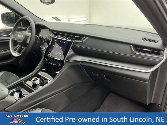 Used 2025 Baltic Gray Metallic Clearcoat Jeep Altitude image 23