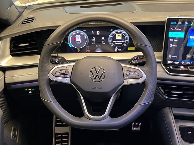 New 2026 White Volkswagen 2.0T SE R-Line Black image 13