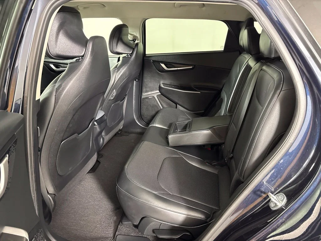 Used 2023 Blue Kia Wind image 24