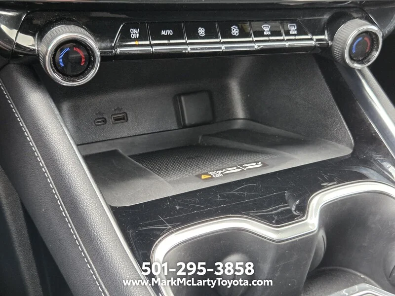 Used 2025 Summit White CHEVROLET FWD 4DR LT W/1LT image 21