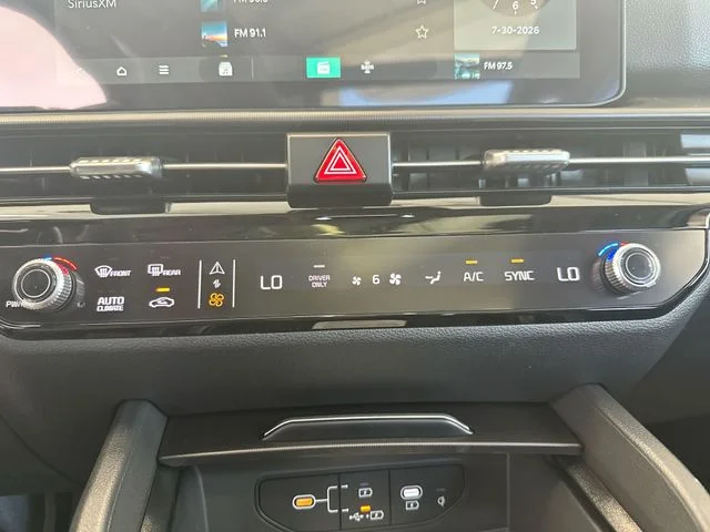 New 2027 Fusion Black Kia EX image 19