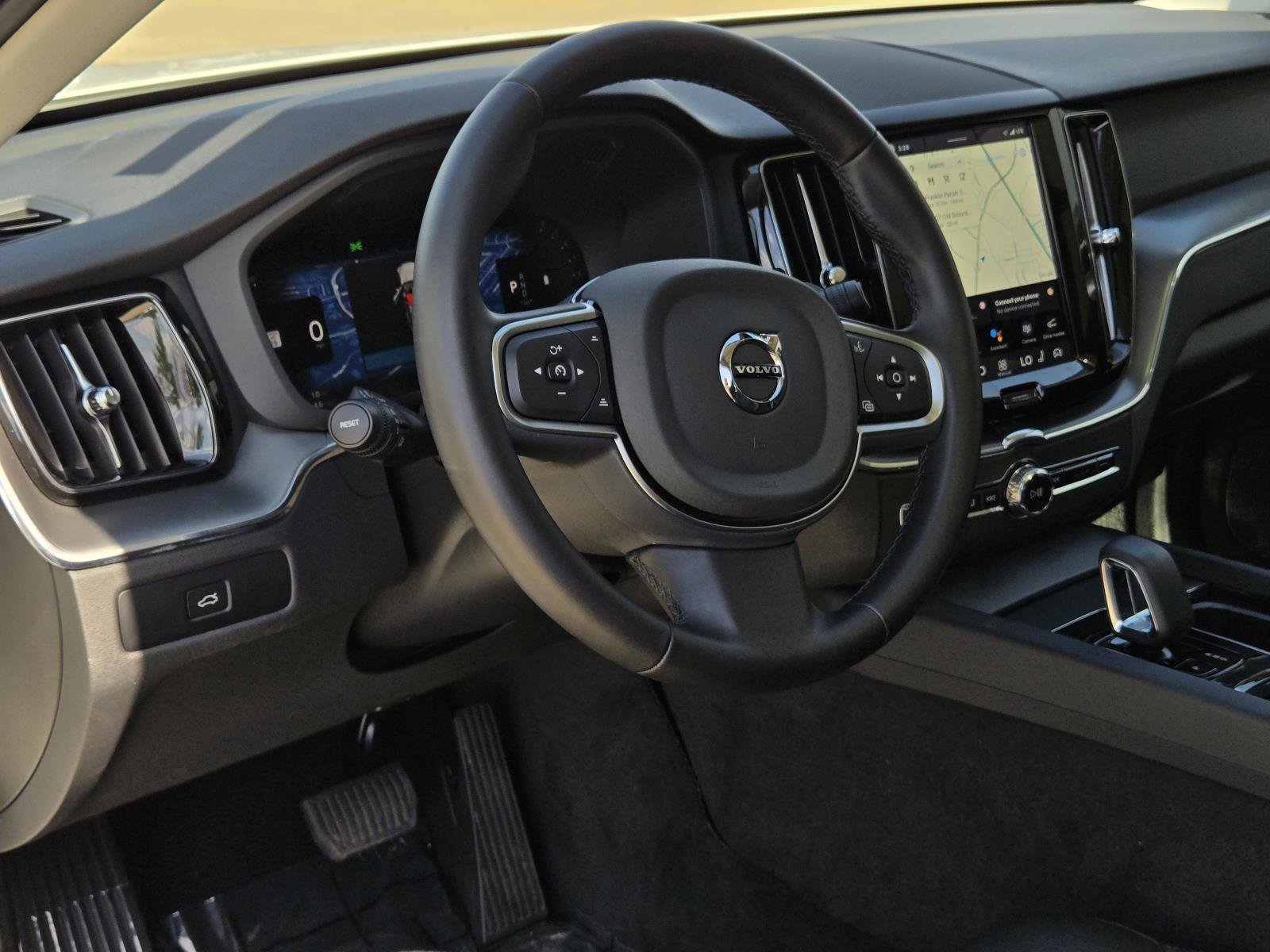 Used 2025 White Volvo Core image 29