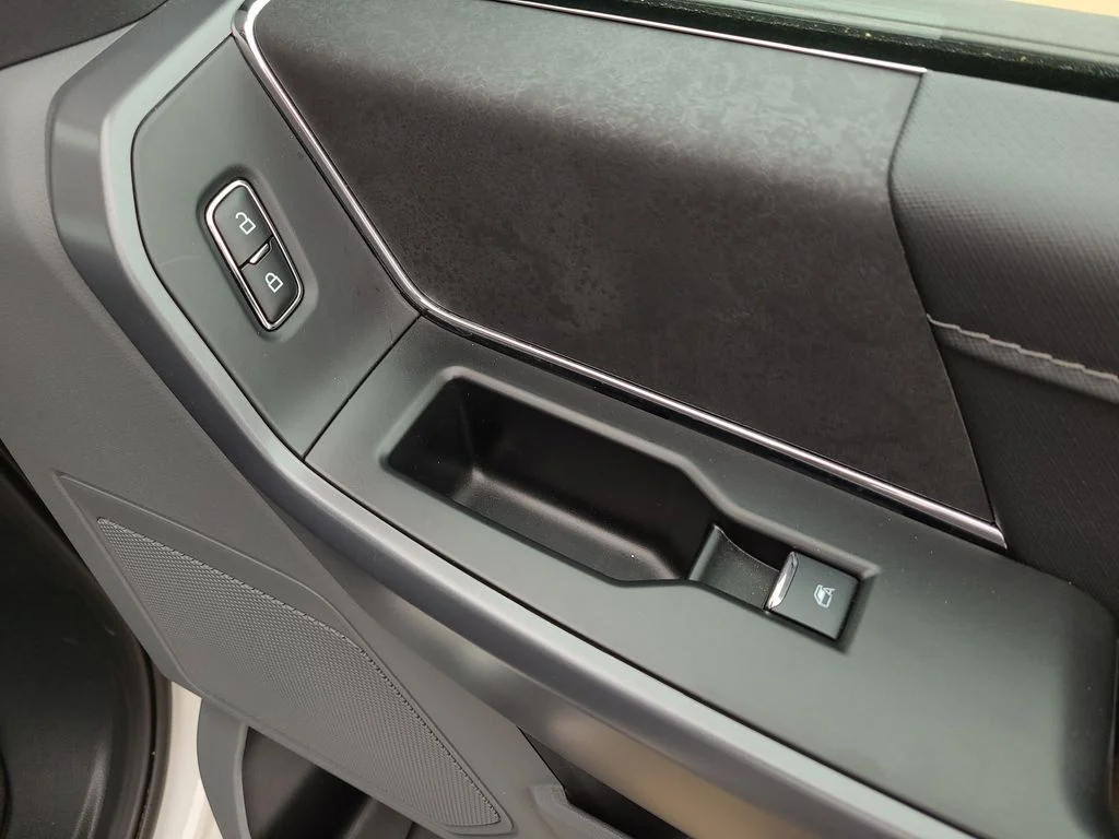 Used 2025 White Ford XLT image 10