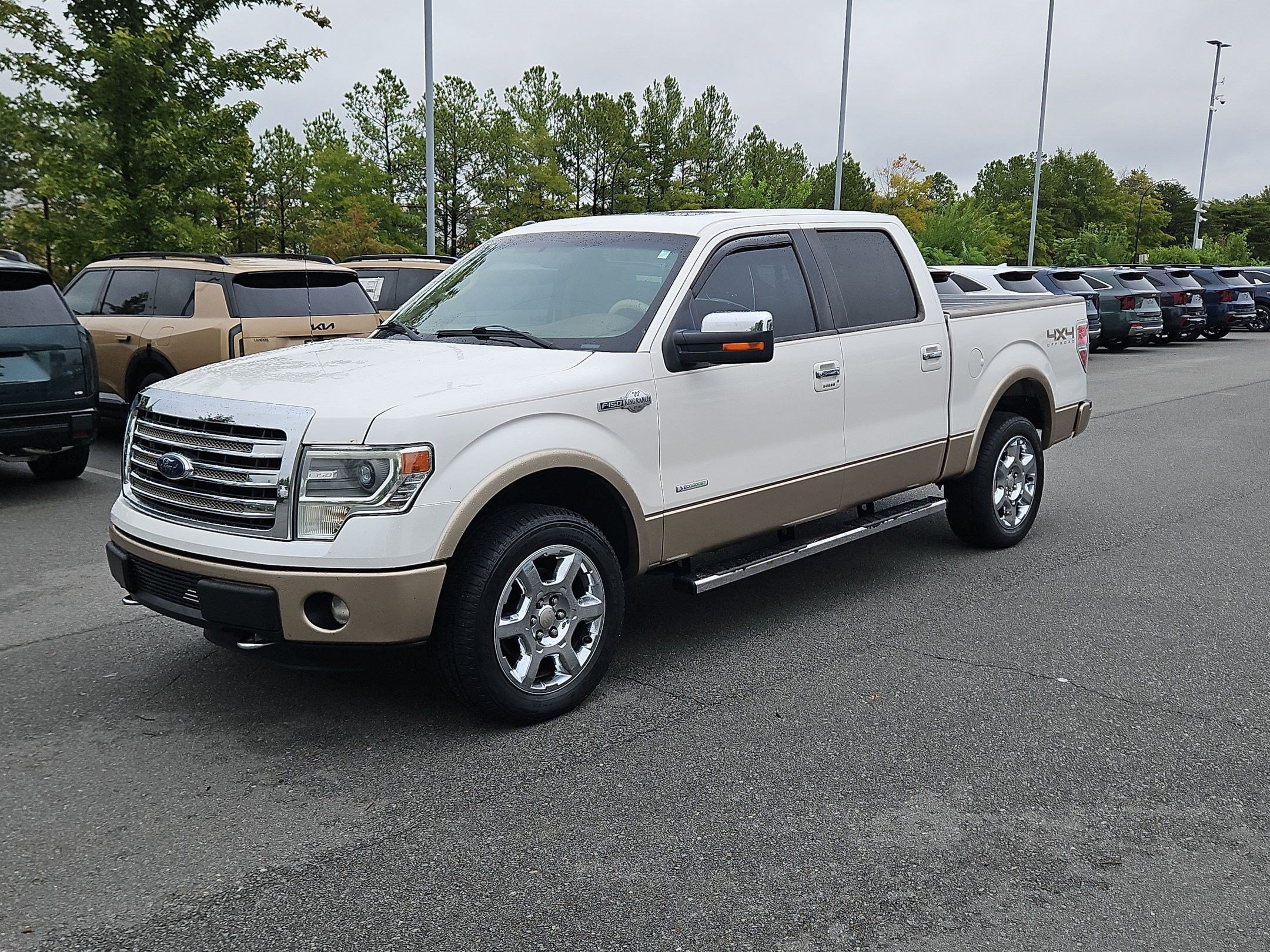 Used 2013 White Platinum Metallic Tri-Coat Ford King Ranch image 5