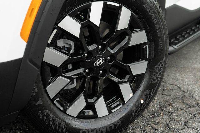 New 2026 White Hyundai SEL FWD image 2