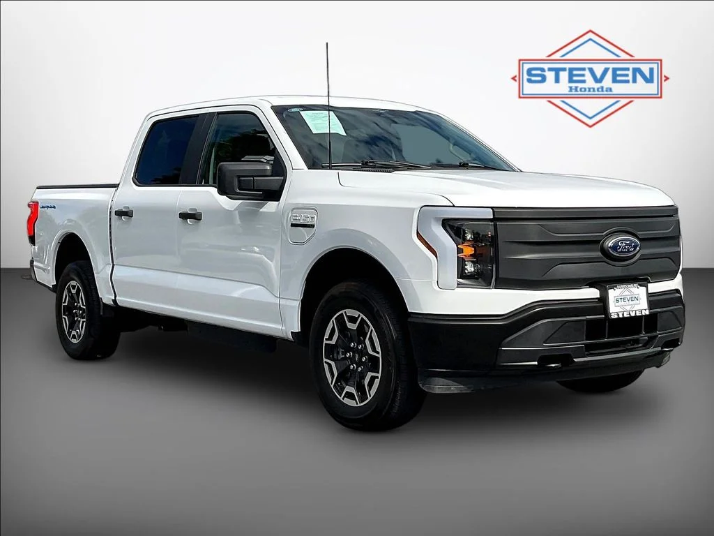 Used 2023 Oxford White Ford Pro image 1